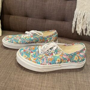 Women’s size 8 Van’s off the wall      mushroom floral sneakers